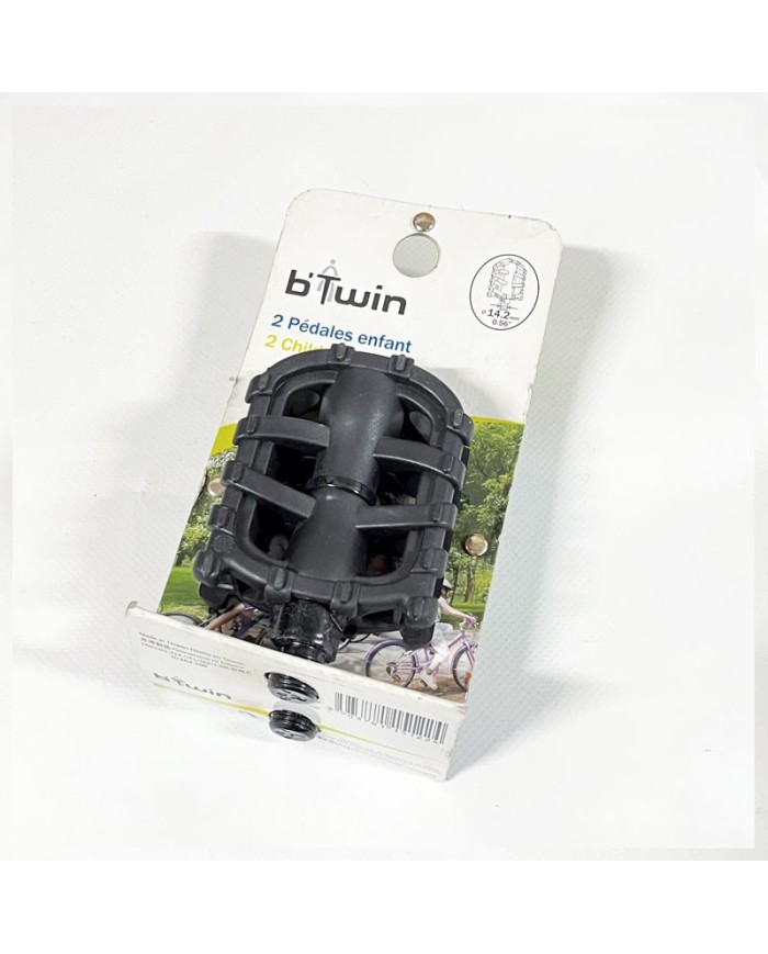 PEDALES DE PLASTICO BTWIN MTB NEGRO PEDALES DE PLASTICO BTWIN MTB NEGRO