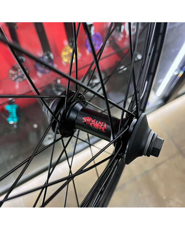 RUEDA DELANTERA STRANGER