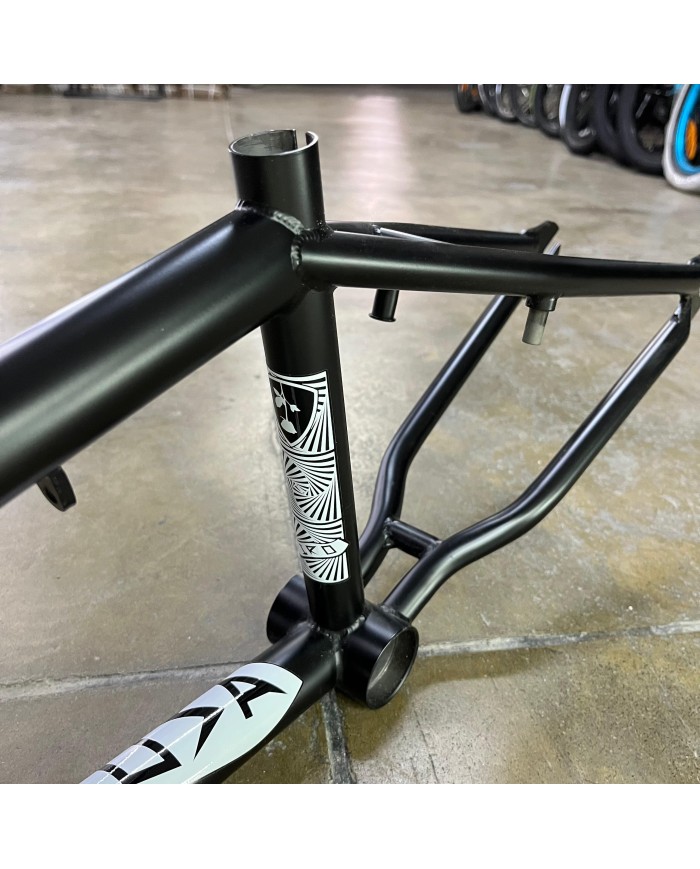 CUADRO SUBROSA TIRO 20.5" NEGRO CUADRO SUBROSA TIRO 20.5" NEGRO